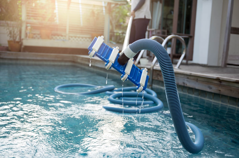Pool service team